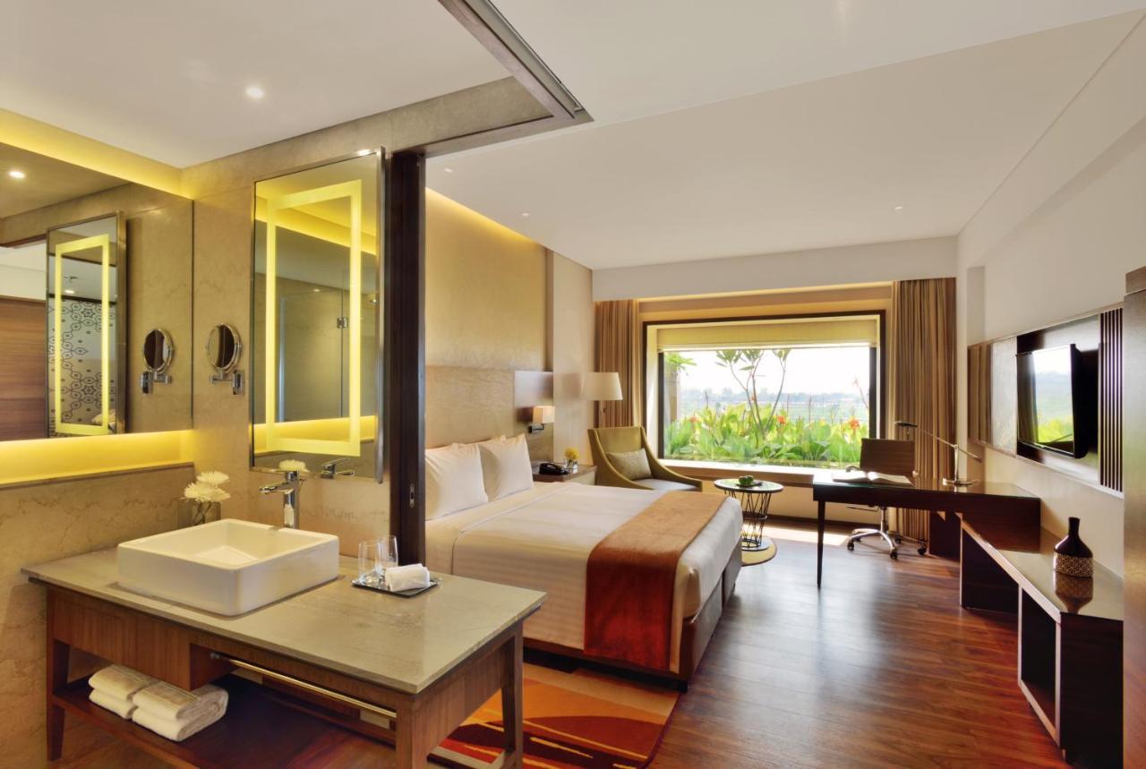 คอร์ตยาร์ด ไรยปุระ Hotel Raipur  ภายนอก รูปภาพ