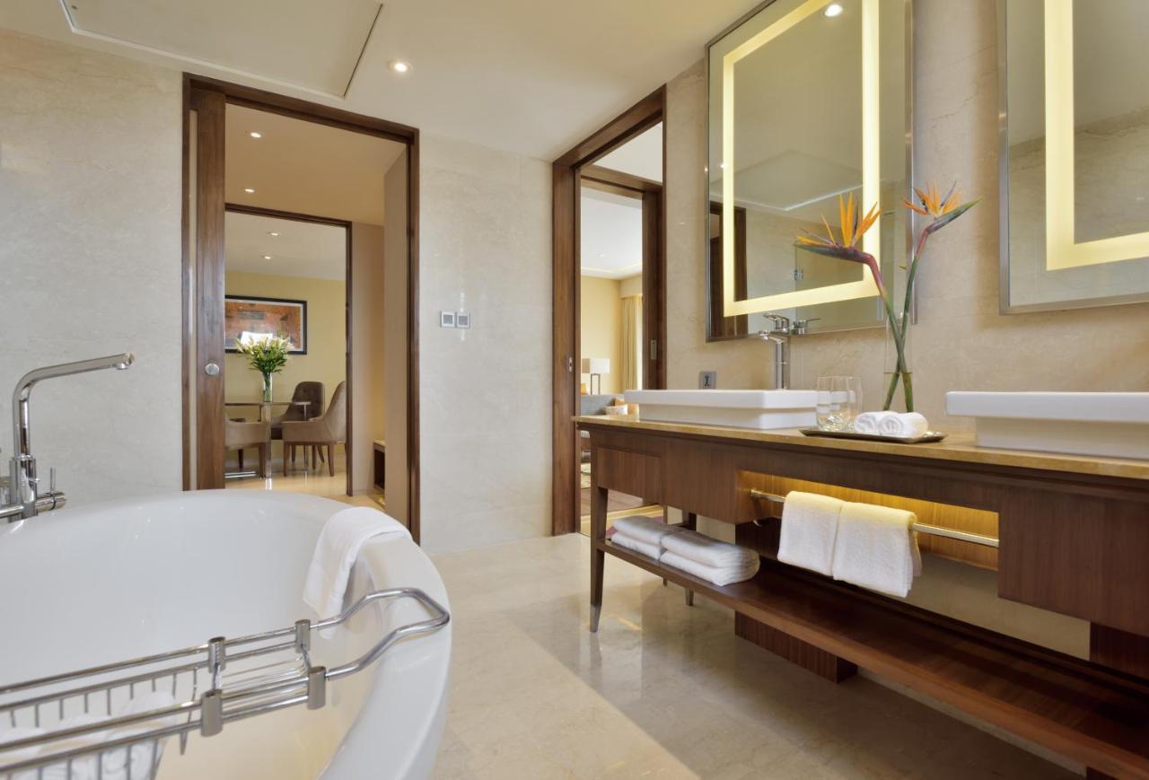 คอร์ตยาร์ด ไรยปุระ Hotel Raipur  ภายนอก รูปภาพ