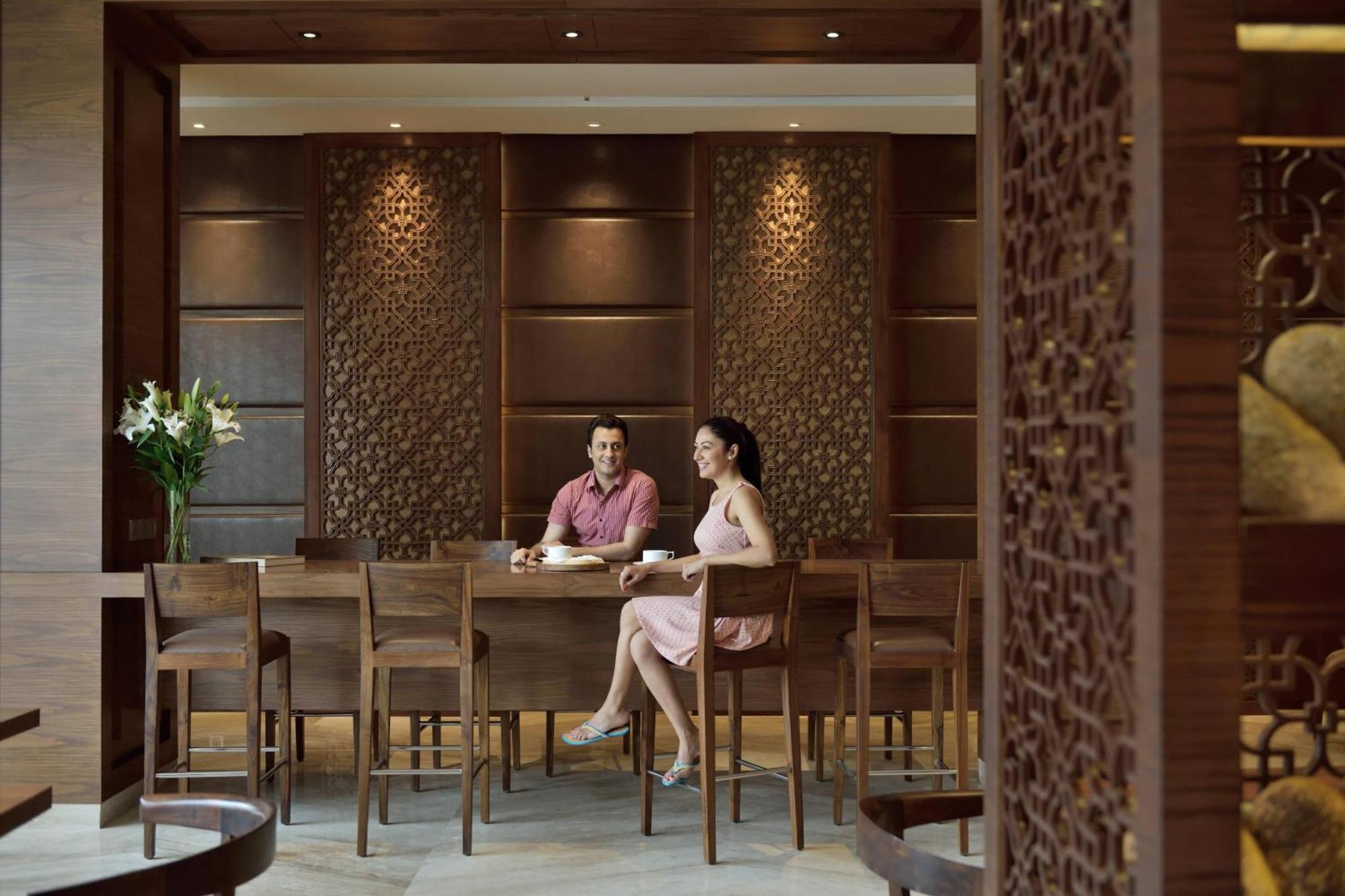 คอร์ตยาร์ด ไรยปุระ Hotel Raipur  ภายนอก รูปภาพ