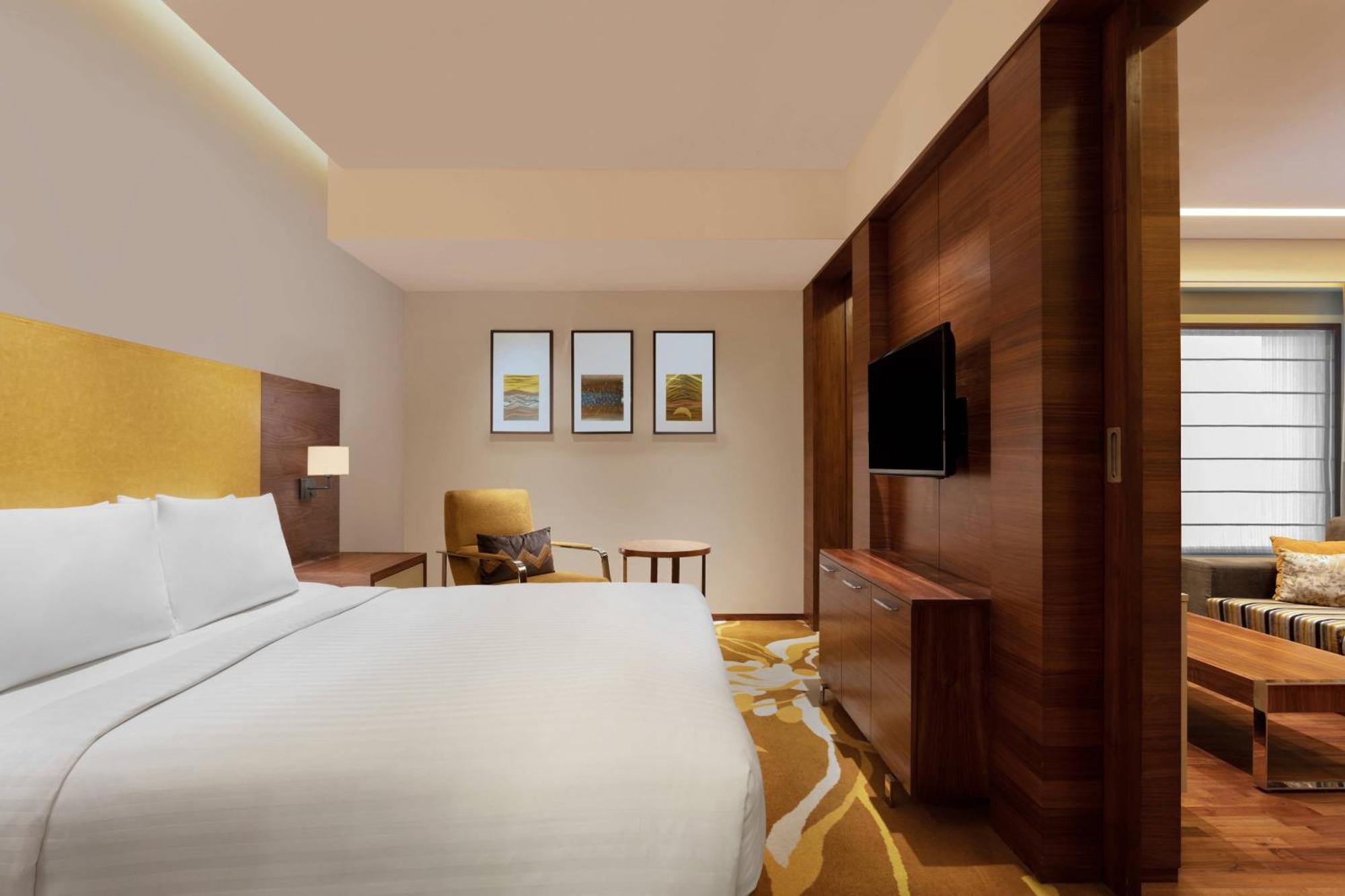 คอร์ตยาร์ด ไรยปุระ Hotel Raipur  ภายนอก รูปภาพ